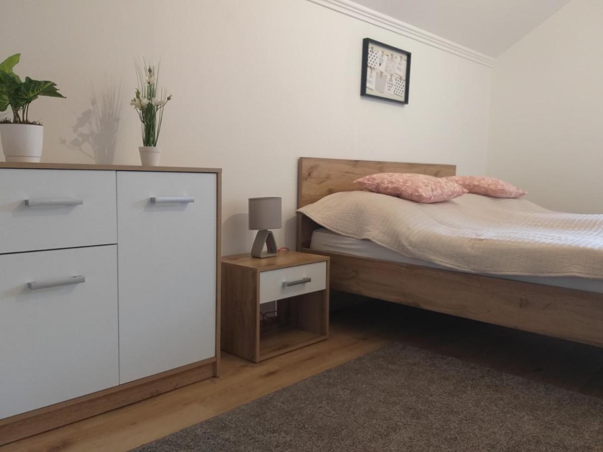 Toelgyerdo Apartman Kismaros Exterior foto